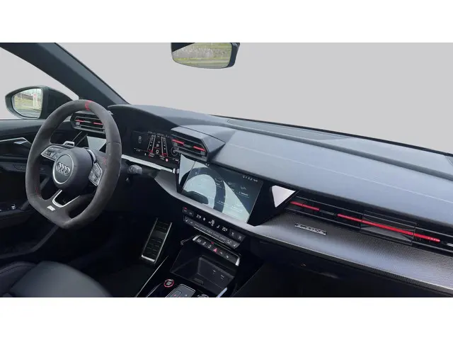 Audi RS3 Limousine 2.5 TFSI 400pk Quattro 2023 Benzine 14