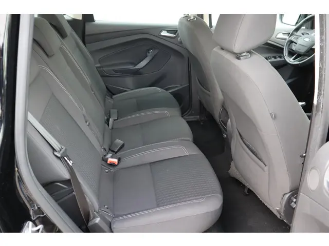 Ford C-MAX 1.0 Trend 2016 Benzine 19