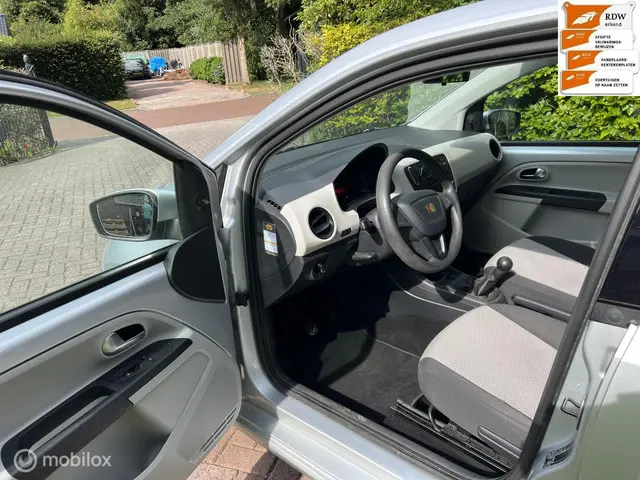 SEAT Mii 1.0 Style 2013 Benzine 11