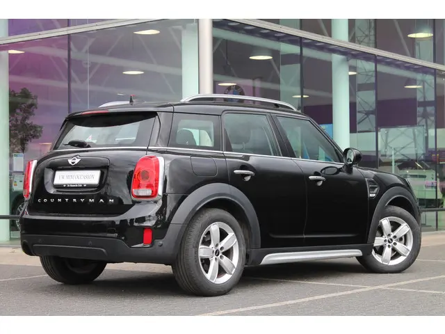 MINI Countryman One Pepper 2017 Benzine 16