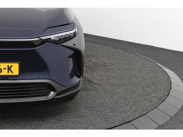 Toyota bZ4X Business Plus 71 kWh 2025 Elektrisch 36