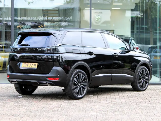Peugeot 5008 1.2 PureTech GT-Line 2024 Benzine 6