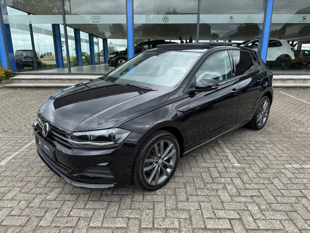 Volkswagen Polo 2
