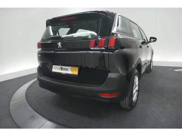 Peugeot 5008 PureTech 130 EAT8 Active Pack 2023 Benzine 62