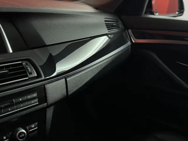 BMW 5 Serie Touring 520i Luxury Edition 2014 Benzine 27