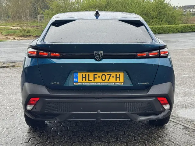Peugeot 408 1.6 HYbrid GT 180 EAT8 2023 Hybride Benzine 6