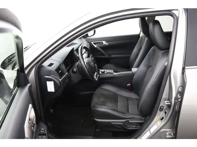 Lexus CT 200h Sport Edition 2017 Hybride Benzine 17