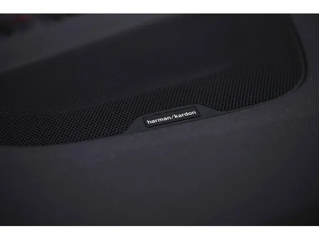 Volvo V60 1.5 T3 R-Design 2017 Benzine 26