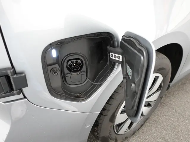 Volkswagen ID. Buzz Cargo 77 kWh 204pk 2023 Elektrisch 22