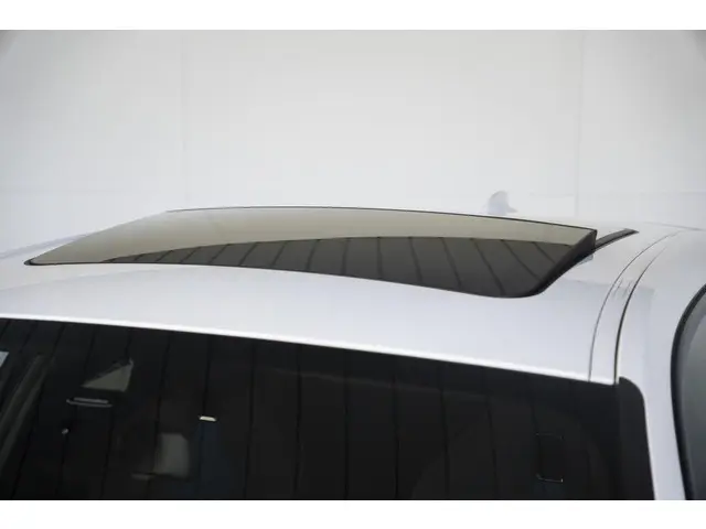 BMW 1 Serie 5-deurs 118i 2024 Benzine 48