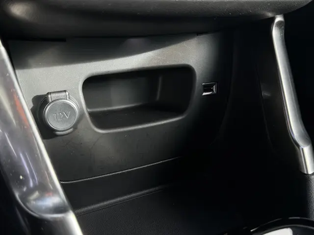 Citroën C3 Aircross 1.2 PureTech Plus 2023 Benzine 21