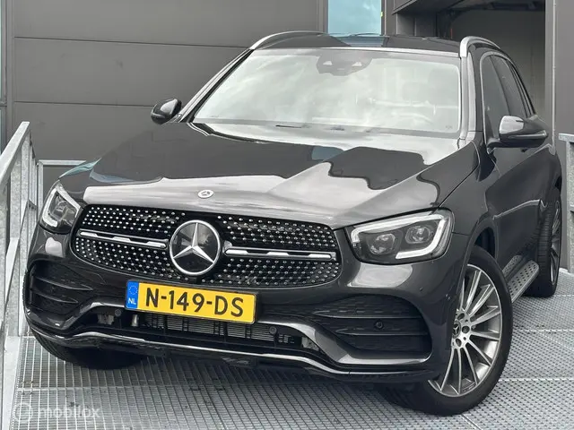 Mercedes-Benz GLC 200 4MATIC Premium 2021 Benzine 9