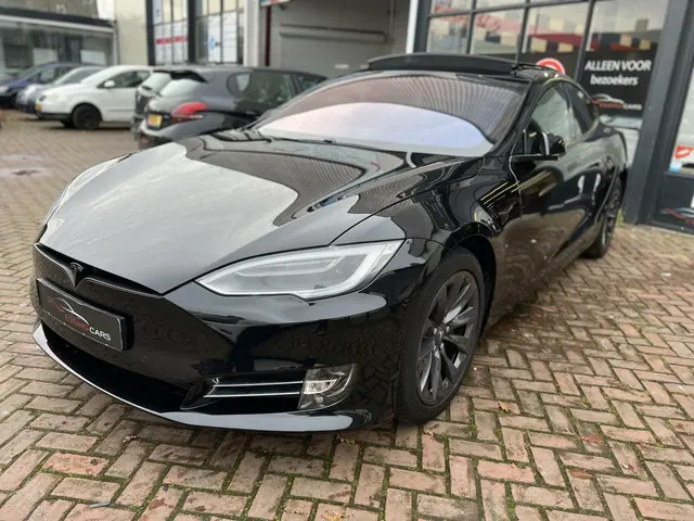 Tesla Model S 75D Auto pilot 2018 Elektrisch 9