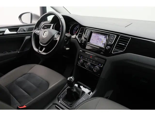 Volkswagen Golf Sportsvan 1.4 TSI Highline 2014 Benzine 33