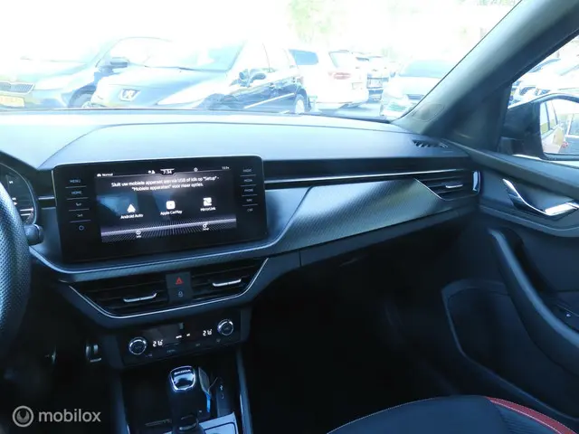 Škoda Kamiq 1.0 TSI Monte Carlo edition 2021 Benzine 33