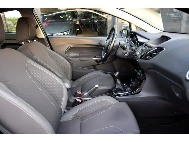Ford Fiesta 1.0 EcoBoost Sport 125 PK 2013 Benzine 17