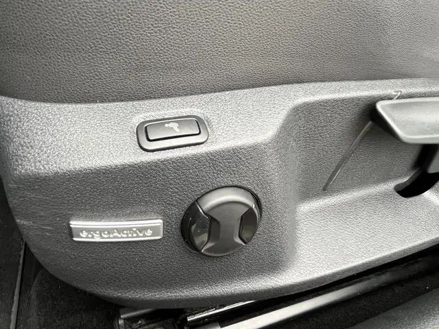 Volkswagen Golf 1.2 TSI Business Edition 2015 Benzine 32