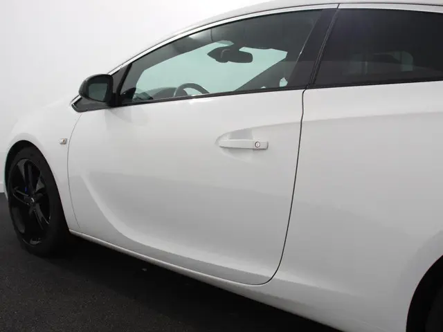 Opel Astra GTC 1.4 Turbo 120pk Sport 2015 Benzine 22