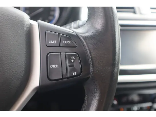 Suzuki S-Cross SX4 1.6 Exclusive 2014 Benzine 13