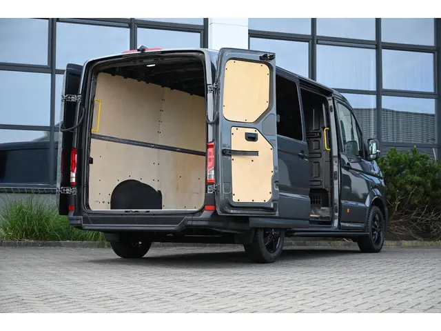 MAN TGE 3.140 2.0 TDI 35 140 PK DSG Clima 2022 Diesel 12