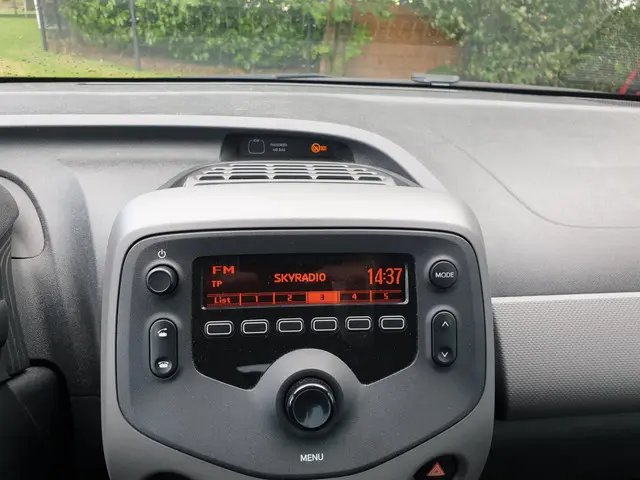 Peugeot 108 1.0 e-VTi Active TOP! 2018 Benzine 19