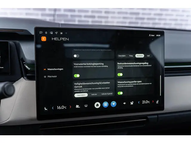 Lynk & Co 08 1.5 More 2026 Hybride Benzine 46