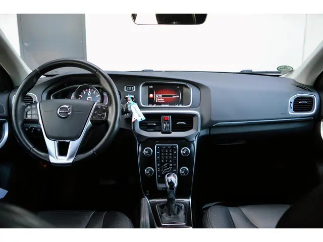 Volvo V40 1.5 T2 Polar+ 2019 Benzine 19