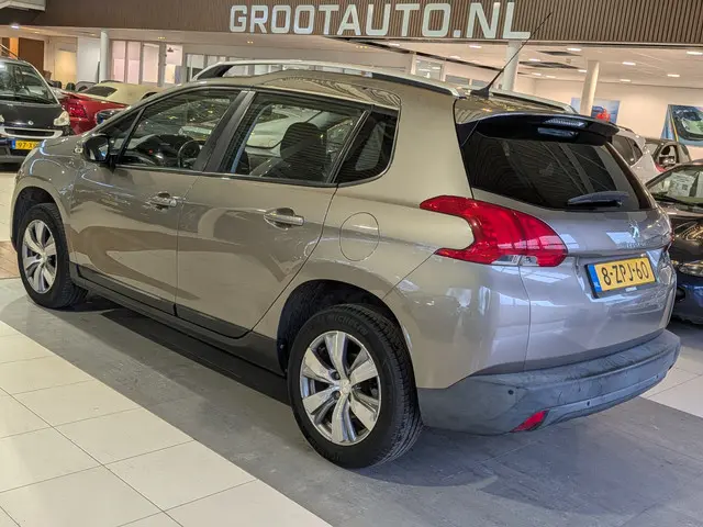 Peugeot 2008 1.2 PureTech Active 2015 Benzine 3