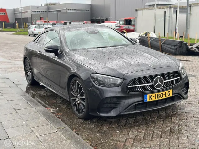 Mercedes-Benz E-Klasse 2