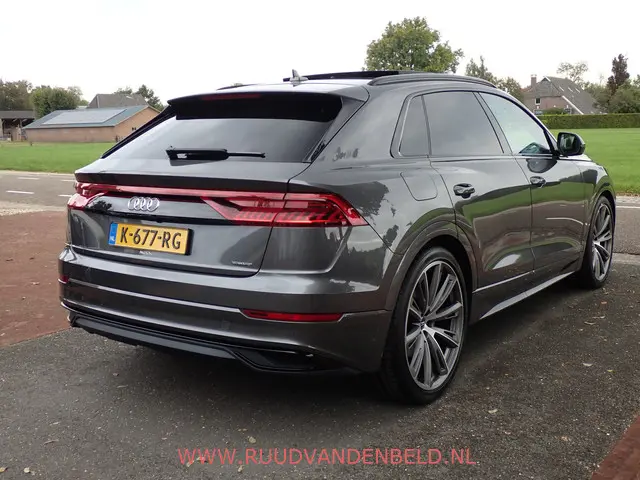 Audi Q8 55 TFSI QUATTRO 2020 Benzine 4