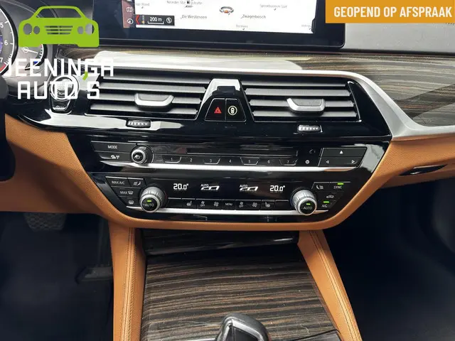 BMW 5 Serie 540i High Executive 2018 Benzine 19