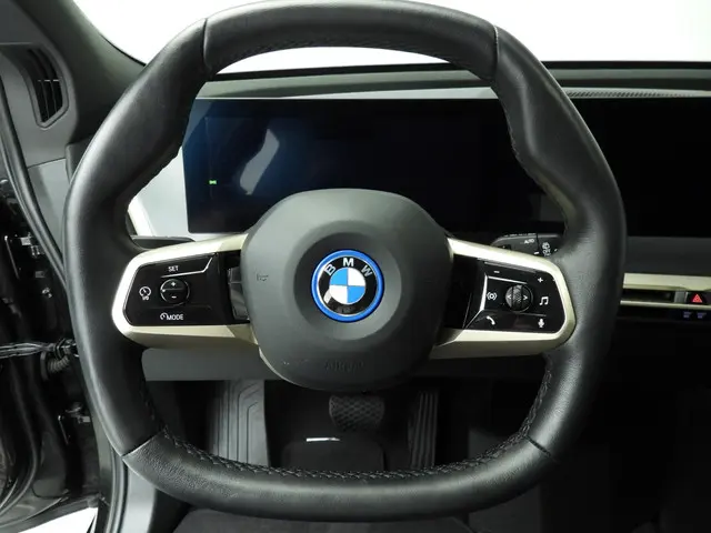 BMW iX xDrive40 2023 Elektrisch 11