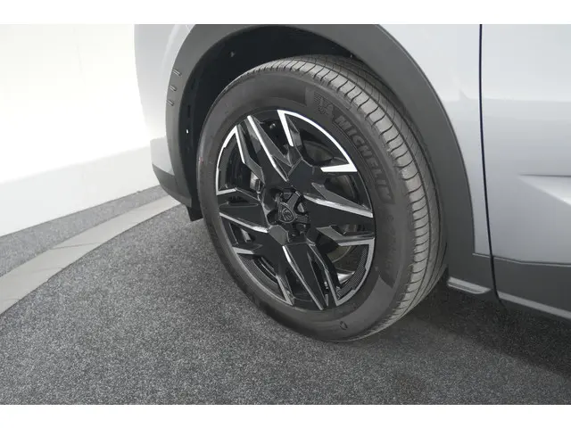 Peugeot 5008 HYbrid 145 e-DCS6 GT 2025 Hybride Benzine 17