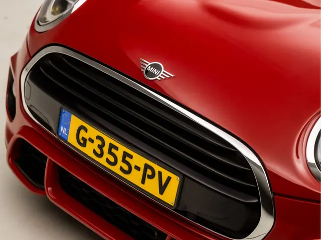 MINI Cooper Mini 1.5 JCW Pack 2019 Benzine 31