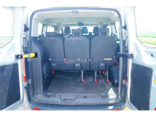 Ford Transit Custom 9 persoons, 112855km ! 2015 Diesel 10