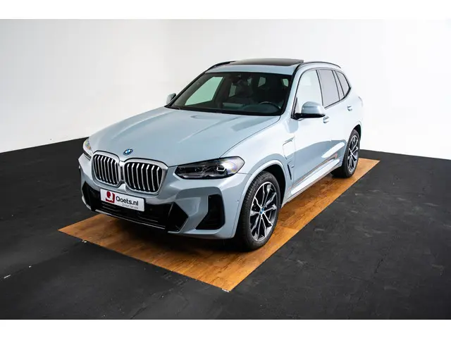 BMW X3 xDrive30e High Executive 2023 Hybride Benzine 8