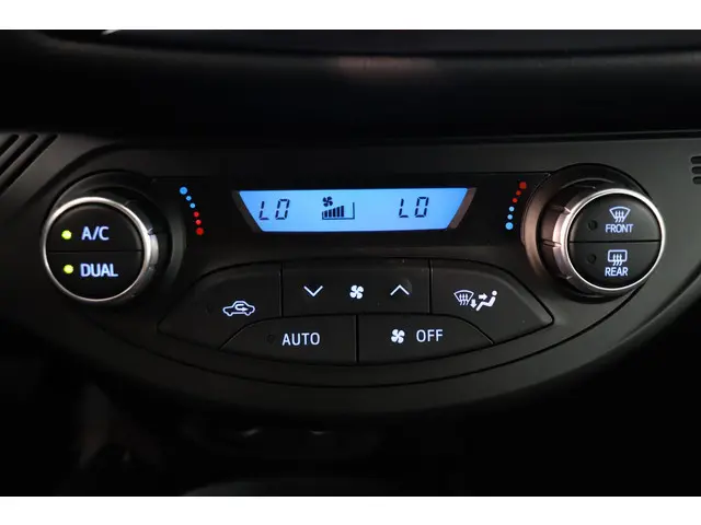 Toyota Yaris 1.5 Hybrid Executive 2019 Hybride Benzine 22