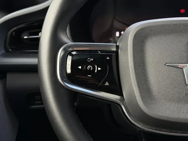 Polestar 2 Long Range Dual Motor AWD 2020 Elektrisch 20