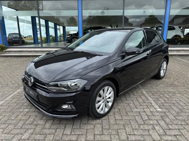 Volkswagen Polo 2