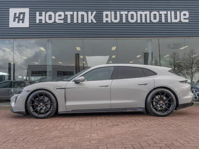 Porsche Taycan Sport Turismo GTS 93 kWh 2022 Elektrisch 8