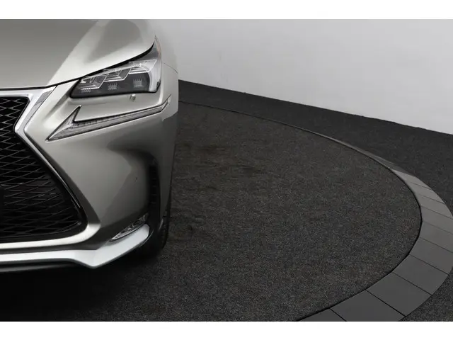 Lexus NX 300h AWD F Sport Line 2014 Hybride Benzine 38