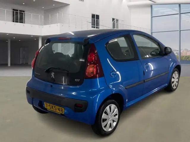 Peugeot 107 1.0 Active/ FACELIFT/ LED/ ZUINIG 2013 Benzine 3