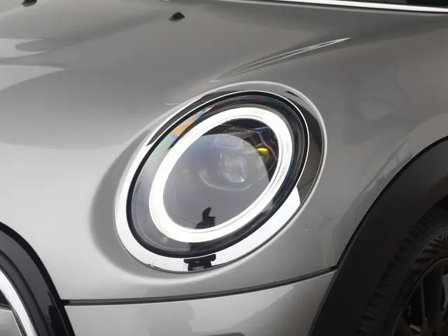 MINI Cooper Mini 1.5 Camden Edition 2023 Benzine 43