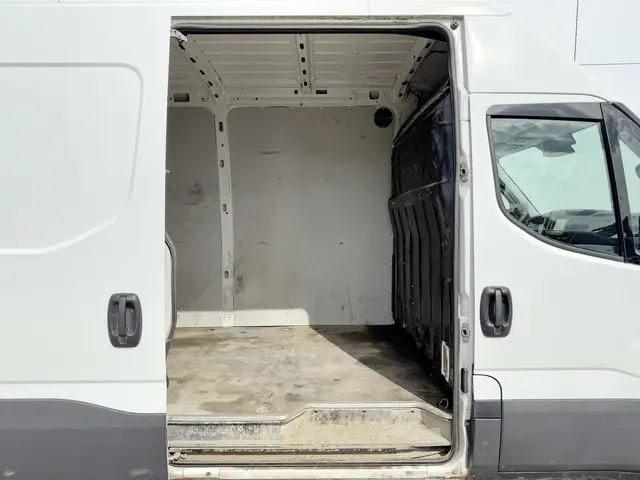 Iveco Daily 50C18 2018 Diesel 11