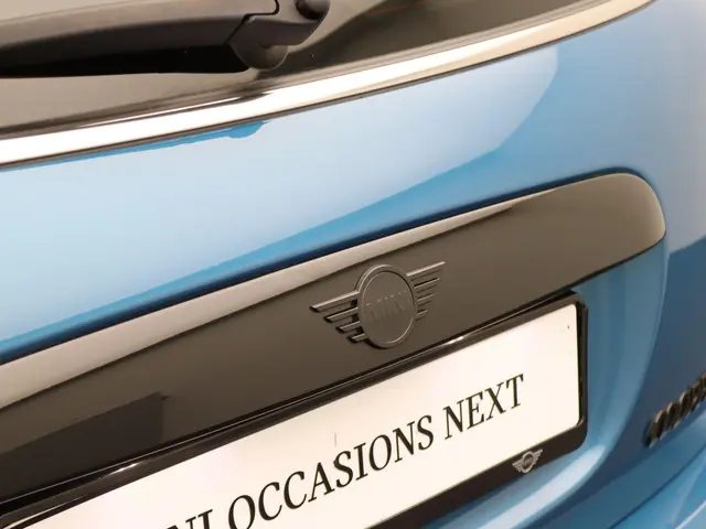 MINI 3-Deurs Cooper 2023 Benzine 29