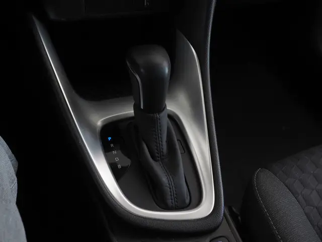Toyota Yaris 1.5 Hybrid Dynamic 2021 Hybride Benzine 21