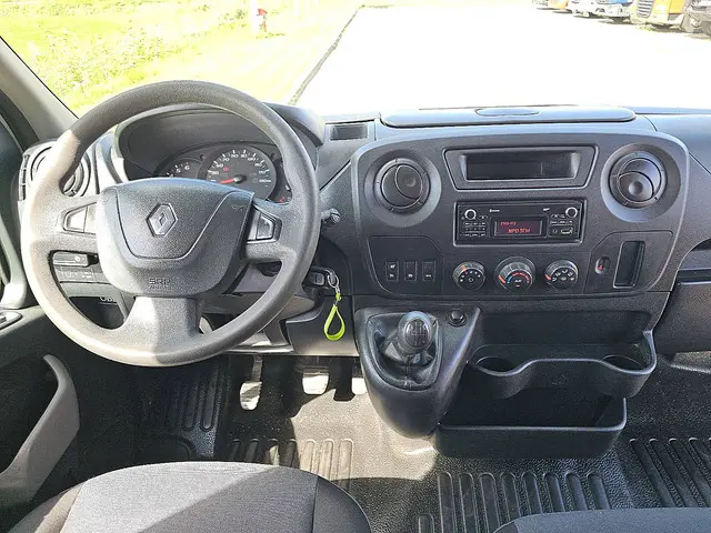 Renault Master 2.3 2018 Diesel 8