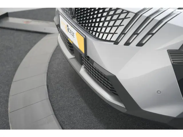 Peugeot 5008 HYbrid 145 e-DCS6 GT 2025 Hybride Benzine 15