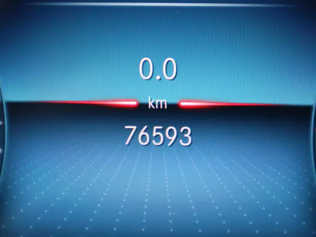 Mercedes-Benz GLA 250 e Style 2021 Hybride Benzine 19