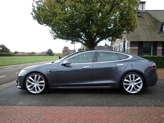 Tesla Model S 75D 2017 Elektrisch 6